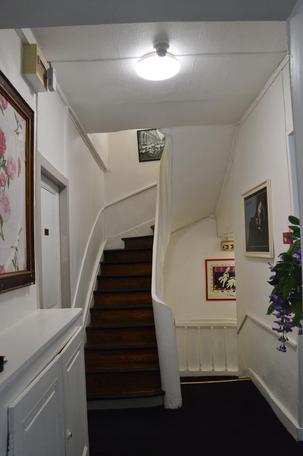 Hotel Victor Hugo Amiens Buitenkant foto